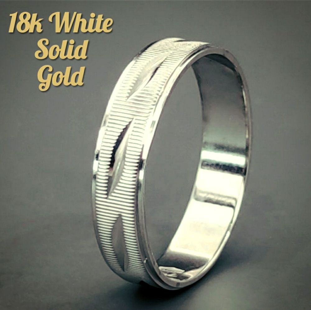 18k ring, wedding ring.